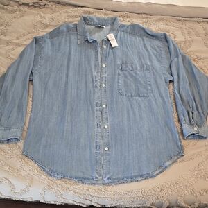 Nwt Lightweight Loft chambray shirt